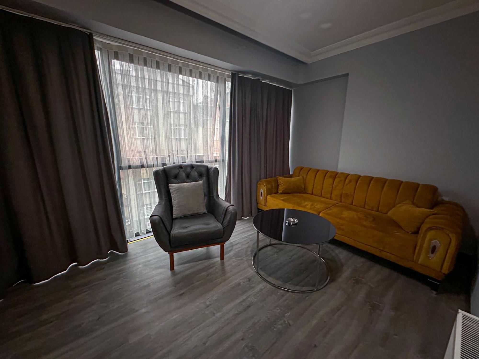 Liza Suit Hotel — Photos 1